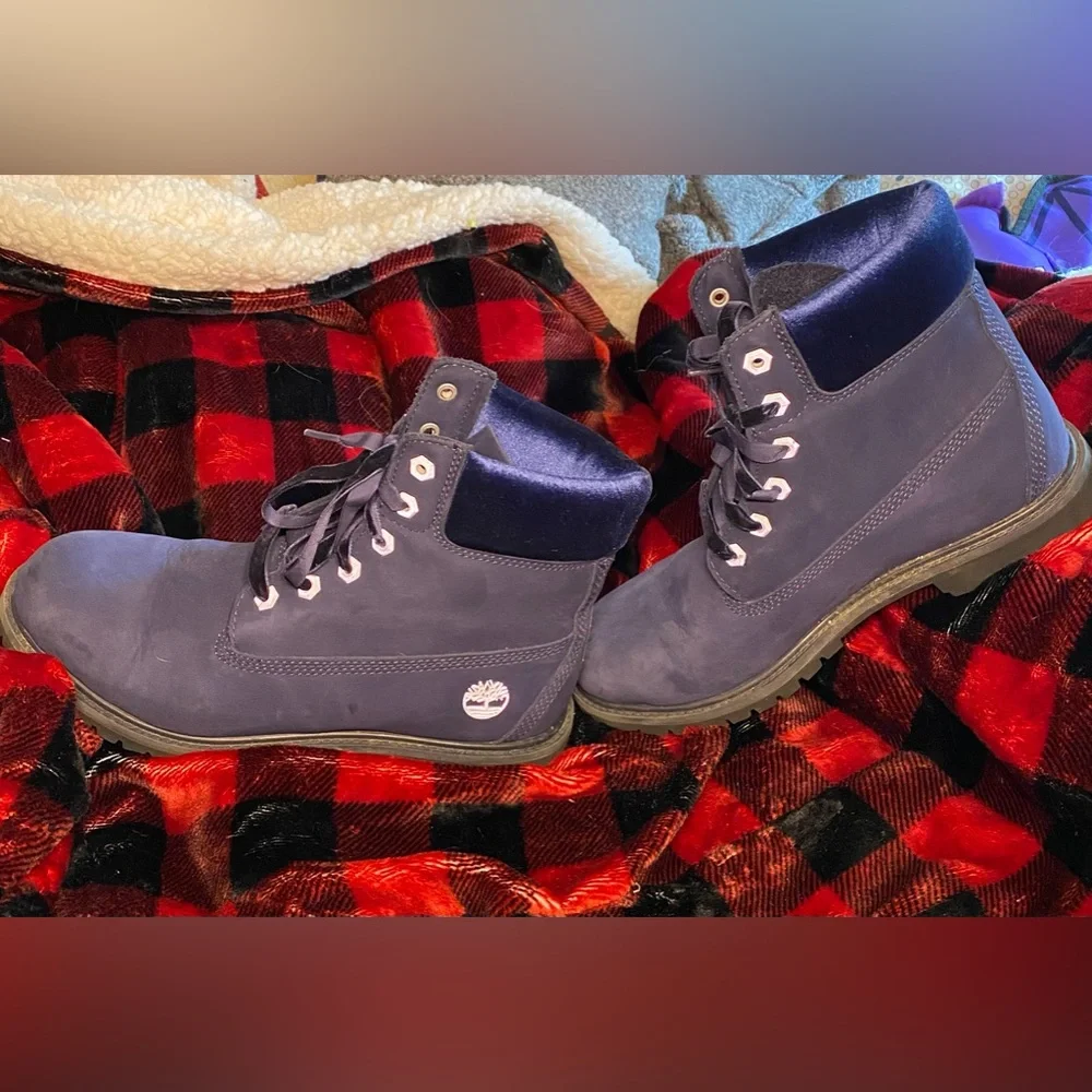 Timberlands - Picture 3 of 5